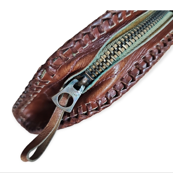 Vintage 1970s Tooled Leather Horse Clutch Bag - Picture 6 of 10